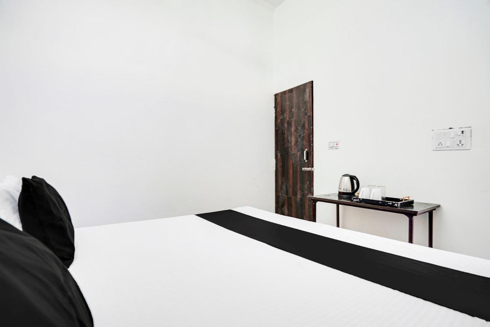 Hotel O The Moon Bareli Zewnętrze zdjęcie